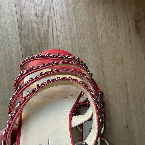 CHANEL Chain Sandals - Picture 10 of 16